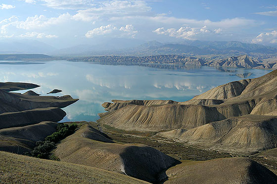 Il lago Toktogul